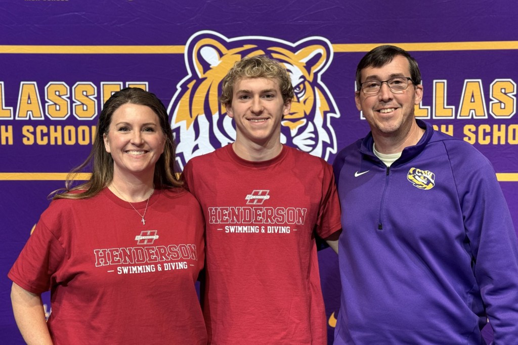 Mask Makes College&nbsp;Decision