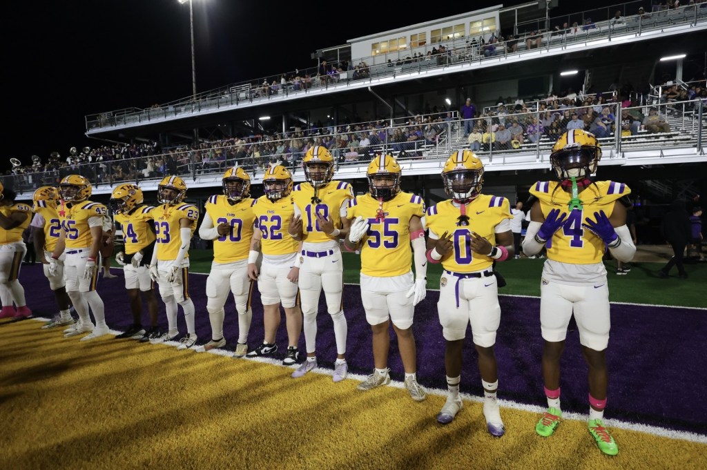 Handley Downs Tigers on Senior Night