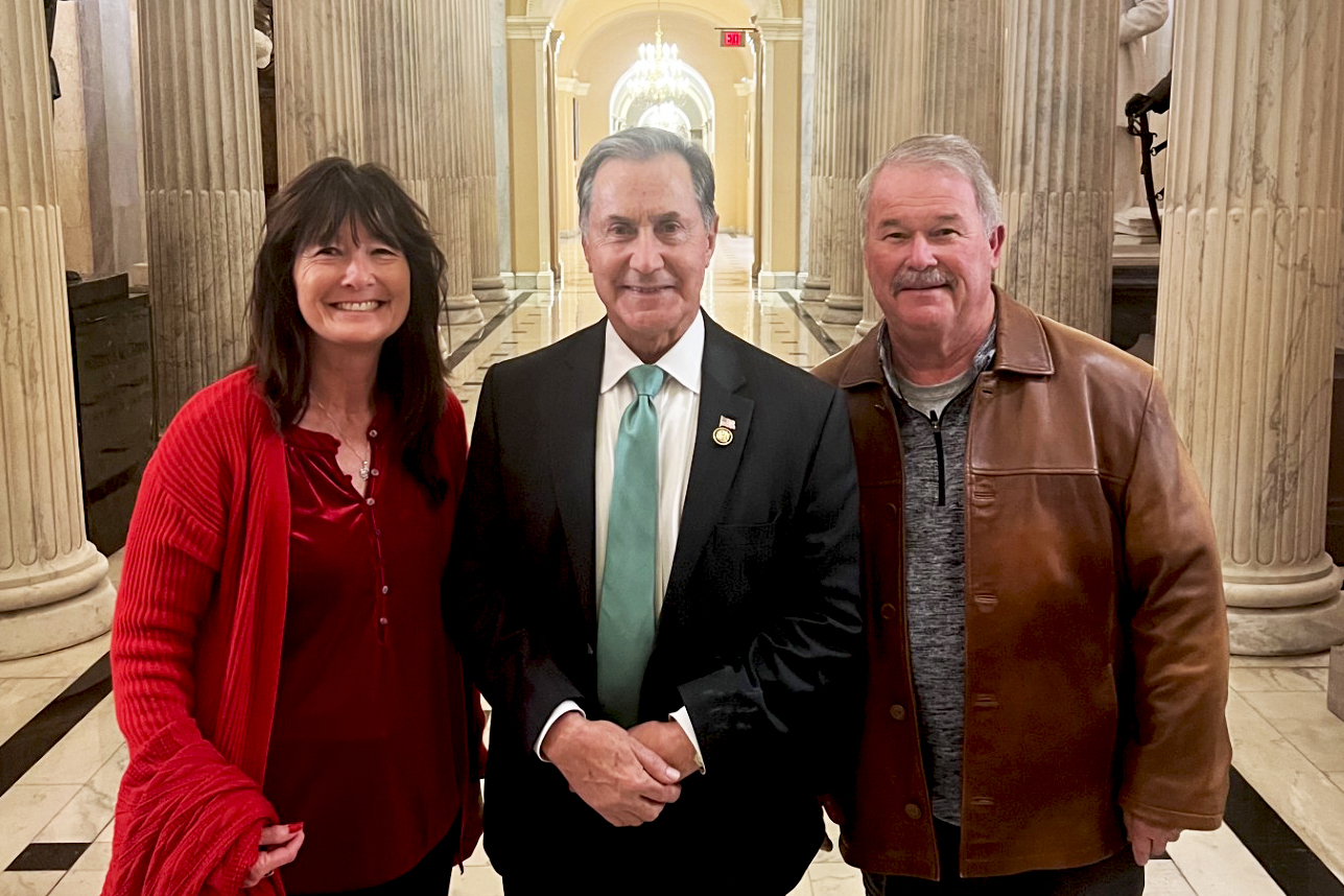 Wiginton Visits Washington